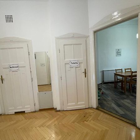 White Pearl Rooms Near Gozsdu Budapeste Exterior foto