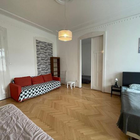 White Pearl Rooms Near Gozsdu Budapeste Exterior foto
