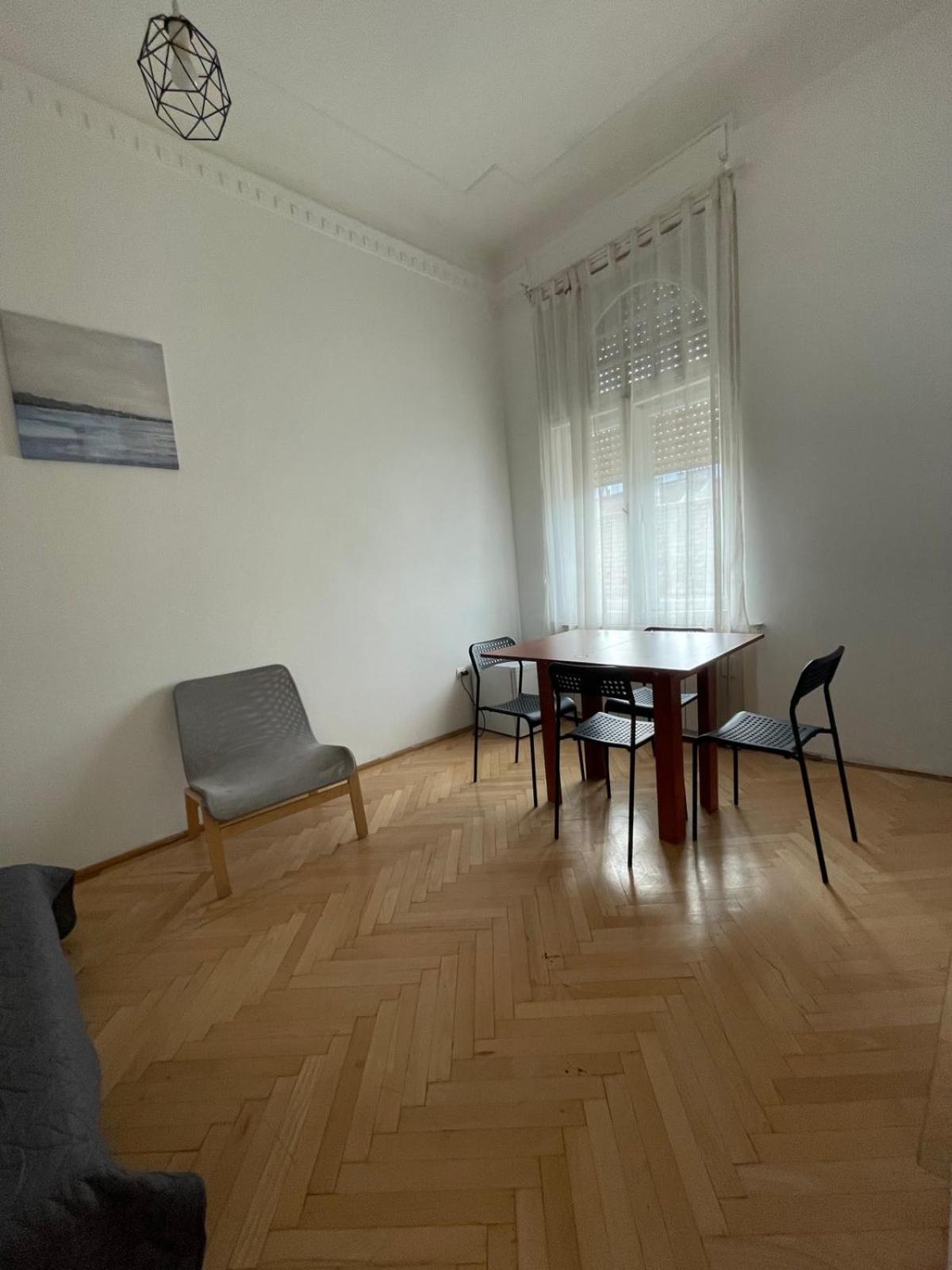 White Pearl Rooms Near Gozsdu Budapeste Exterior foto