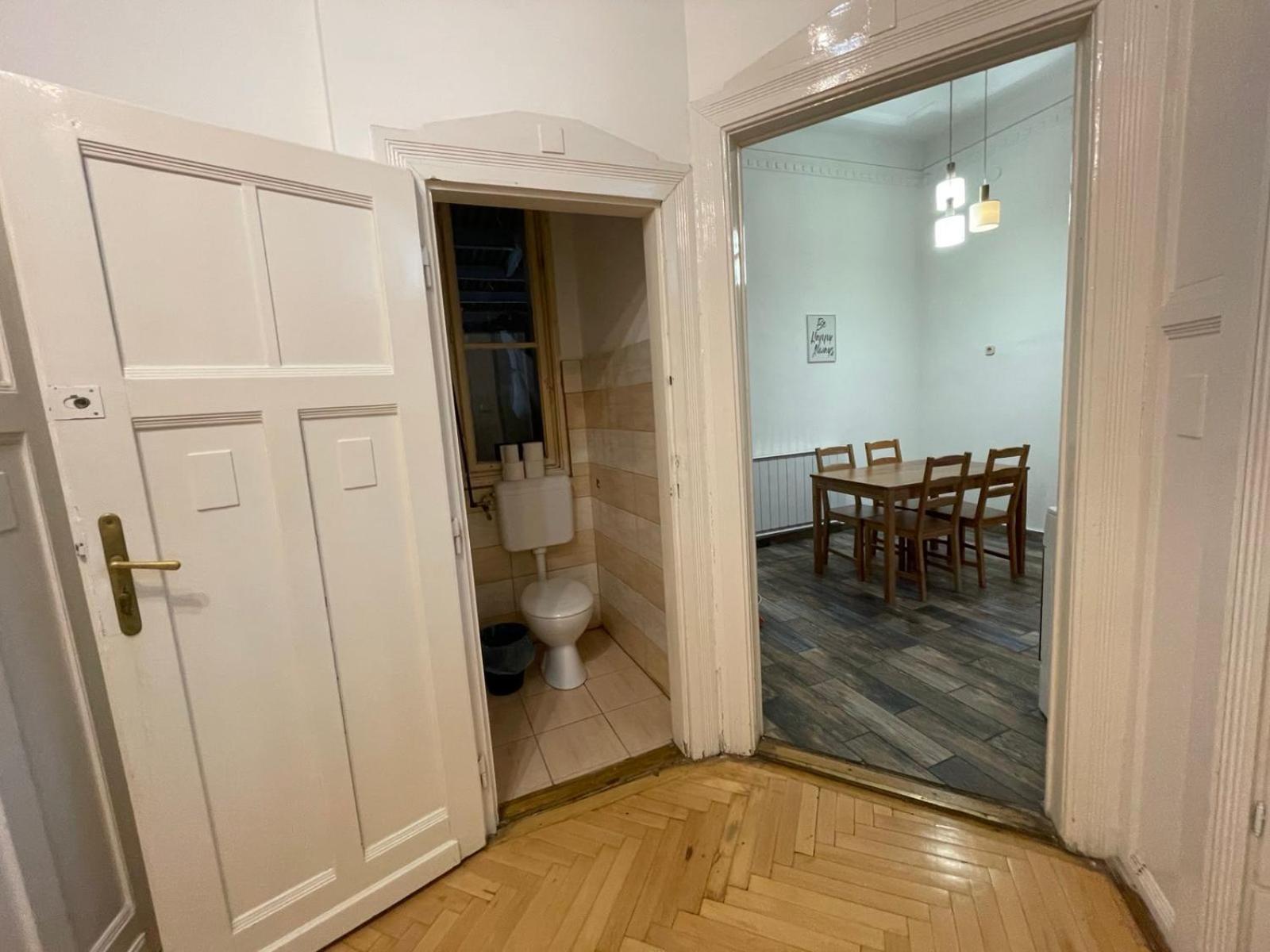 White Pearl Rooms Near Gozsdu Budapeste Exterior foto
