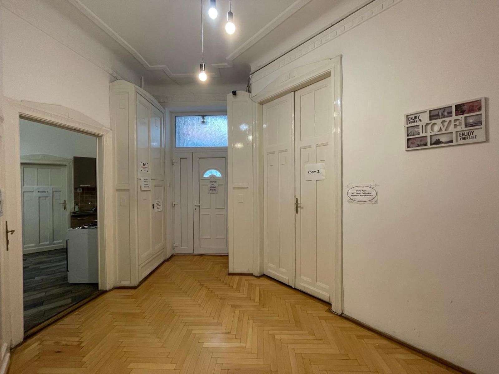White Pearl Rooms Near Gozsdu Budapeste Exterior foto